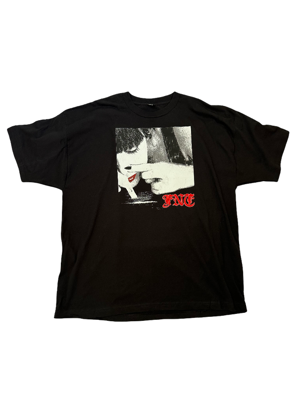 Girl doing coke T-shirt